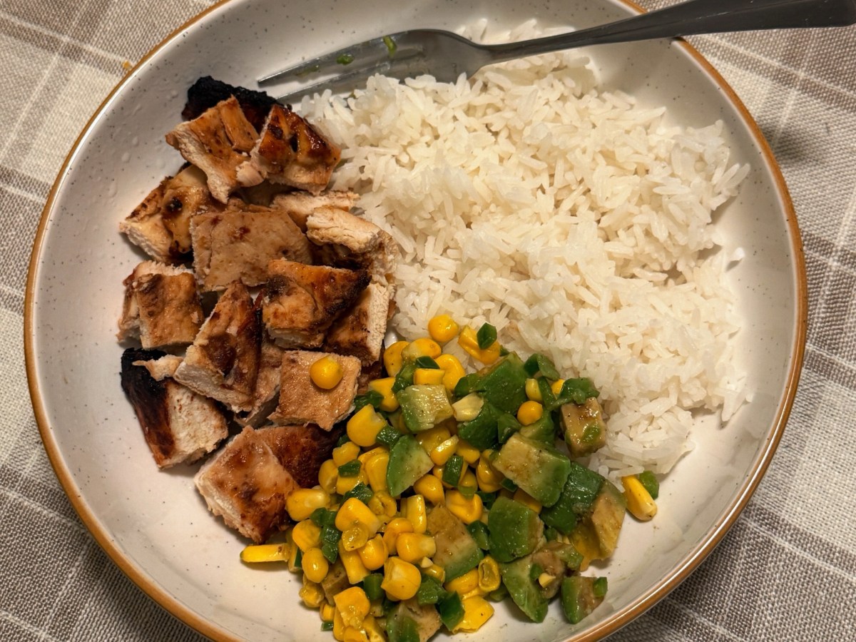 Honey Chipotle Chicken Bowl (w/ Avocado Corn&nbsp;Salsa)